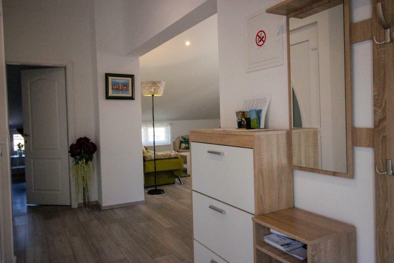 Studio Apartman Sky 罗维尼 外观 照片