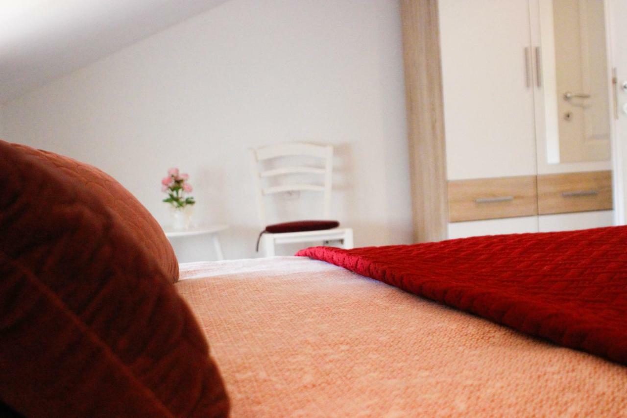 Studio Apartman Sky 罗维尼 外观 照片